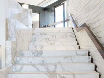 nhưng lưu ý khi chọn đá marble ốp cầu thang