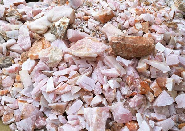 điều cần biết về đá thạch anh rải nền nhà