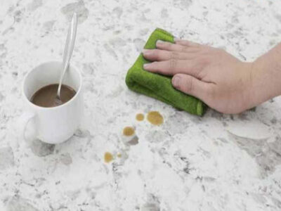 đá ốp lát bị ố vàng